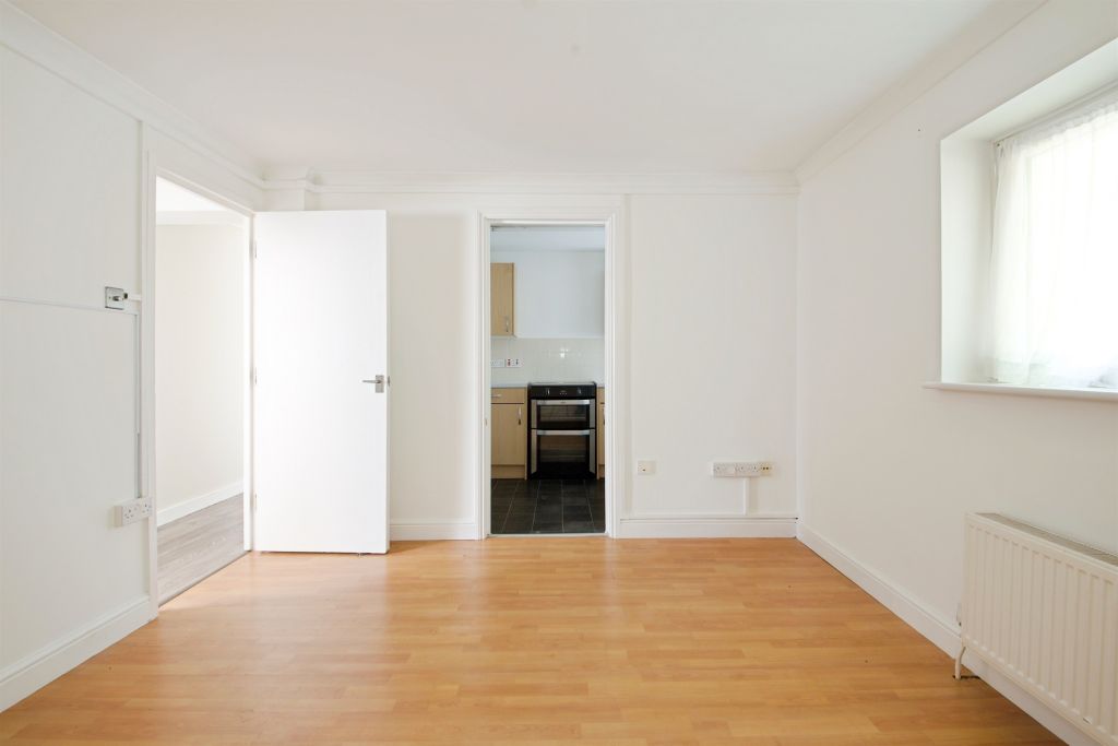 Property photo 3 of 9 Image