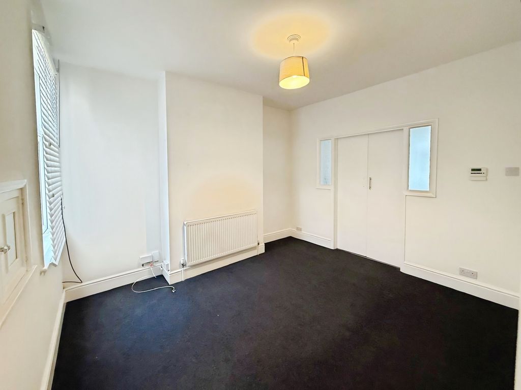 Property photo 2 of 11 5dc475Cf-Whatsapp 20Image 202025-09-01 20At 2017.2