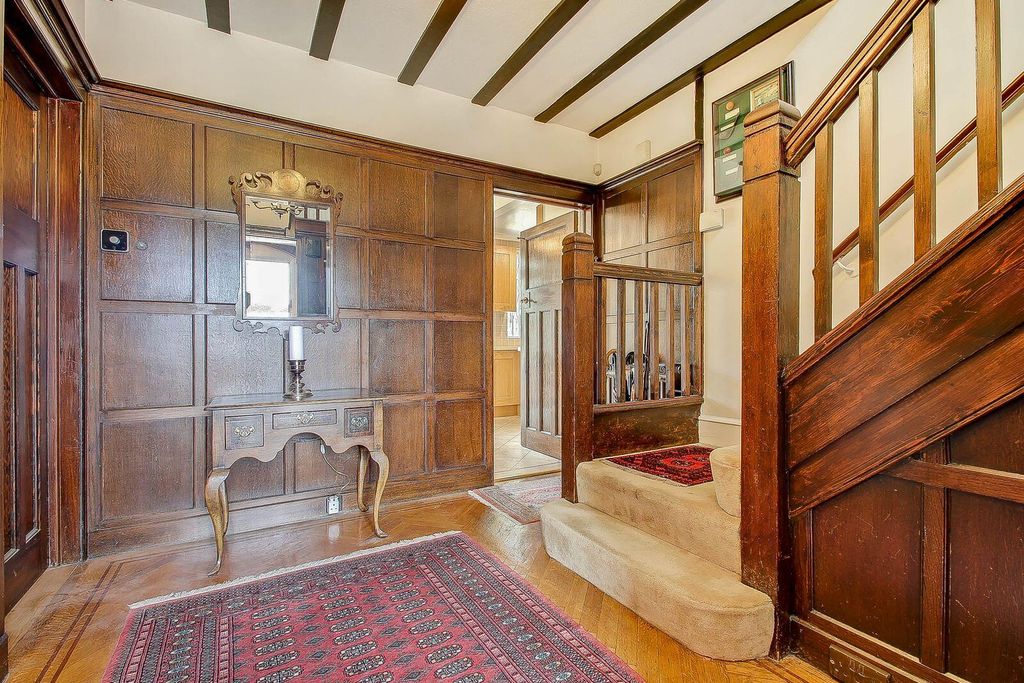 Property photo 3 of 28 Hallway