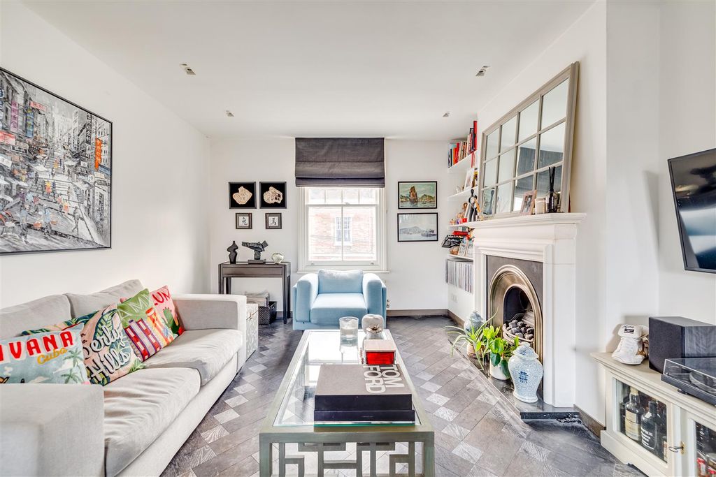 Property photo 1 of 10 St Olafs Road 89-8.Jpg