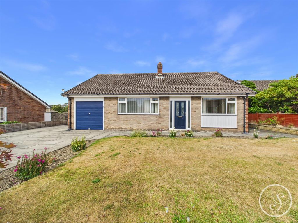 Property photo 1 of 20 External