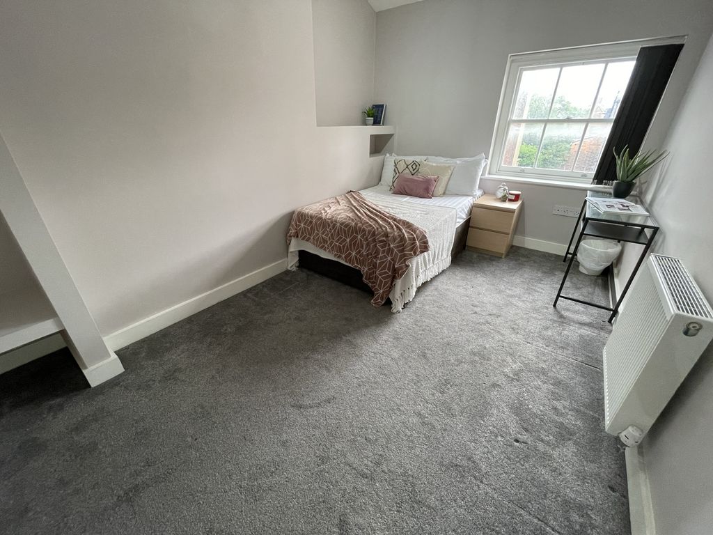 Property photo 1 of 10 File_004