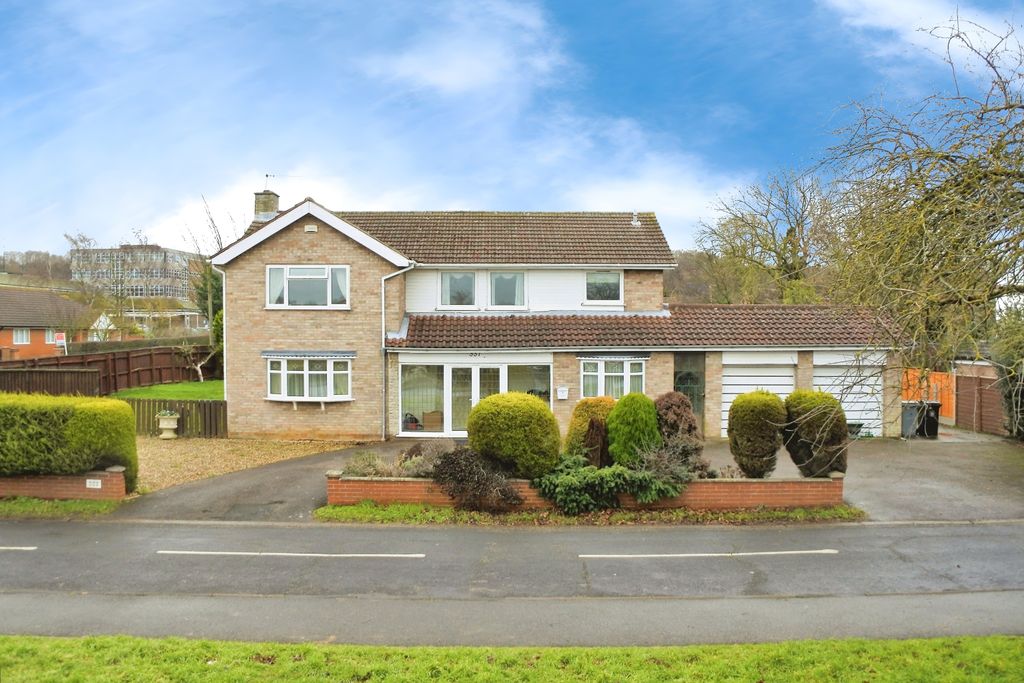 Property photo 1 of 20