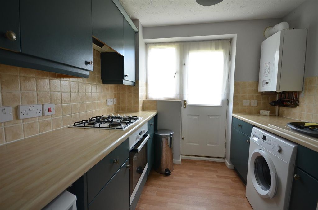 Property photo 3 of 11