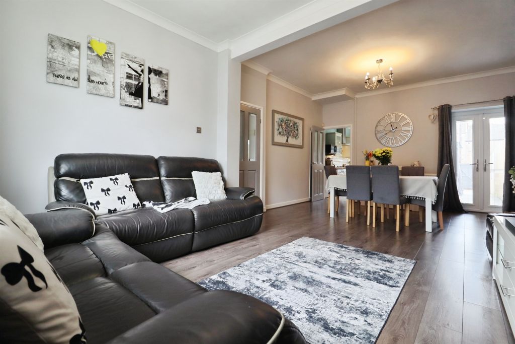 Property photo 1 of 40