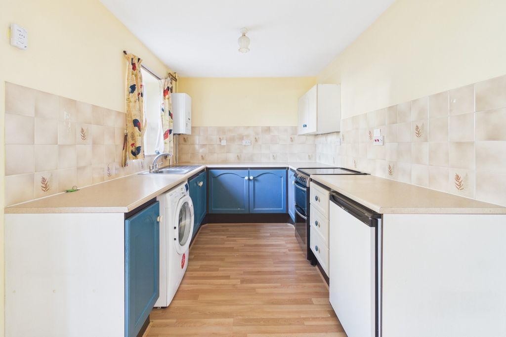 Property photo 3 of 20 Cam03259G0-Pr0236-Still003