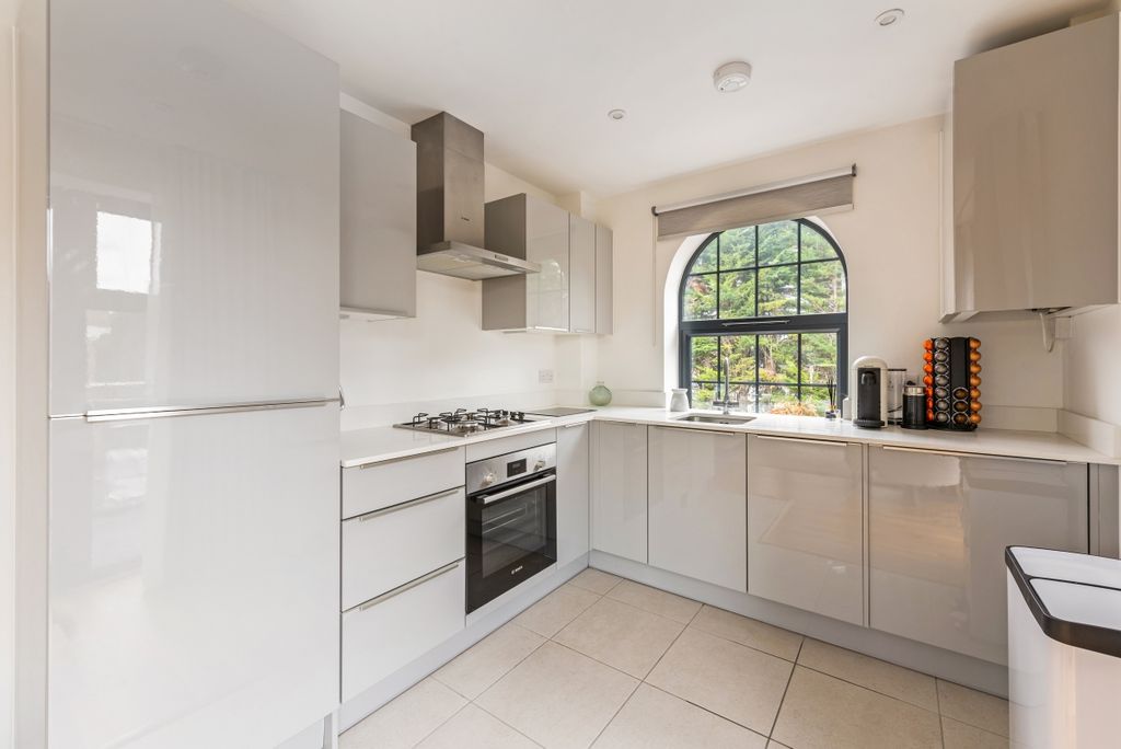 Property photo 2 of 17 9 The Old Coal Ya...