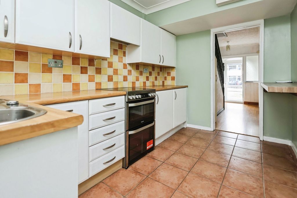 Property photo 3 of 19 Pbox-Img.Jpg