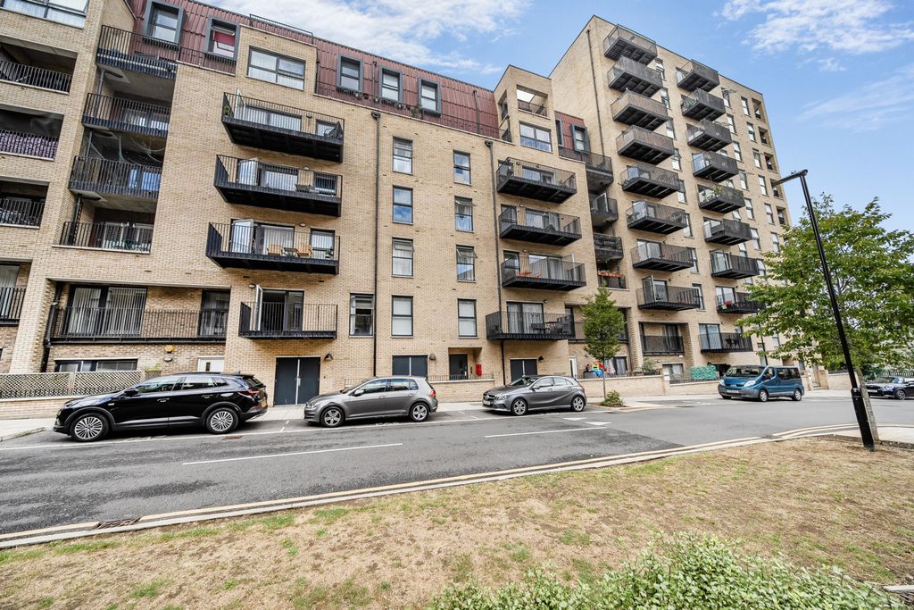 Property photo 3 of 15 External