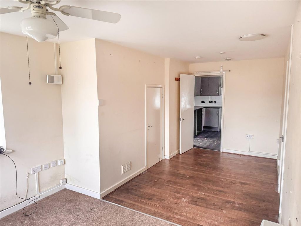 Property photo 3 of 17 5 Queens Hayes, Willey Lane Sticklepath, Okehampto