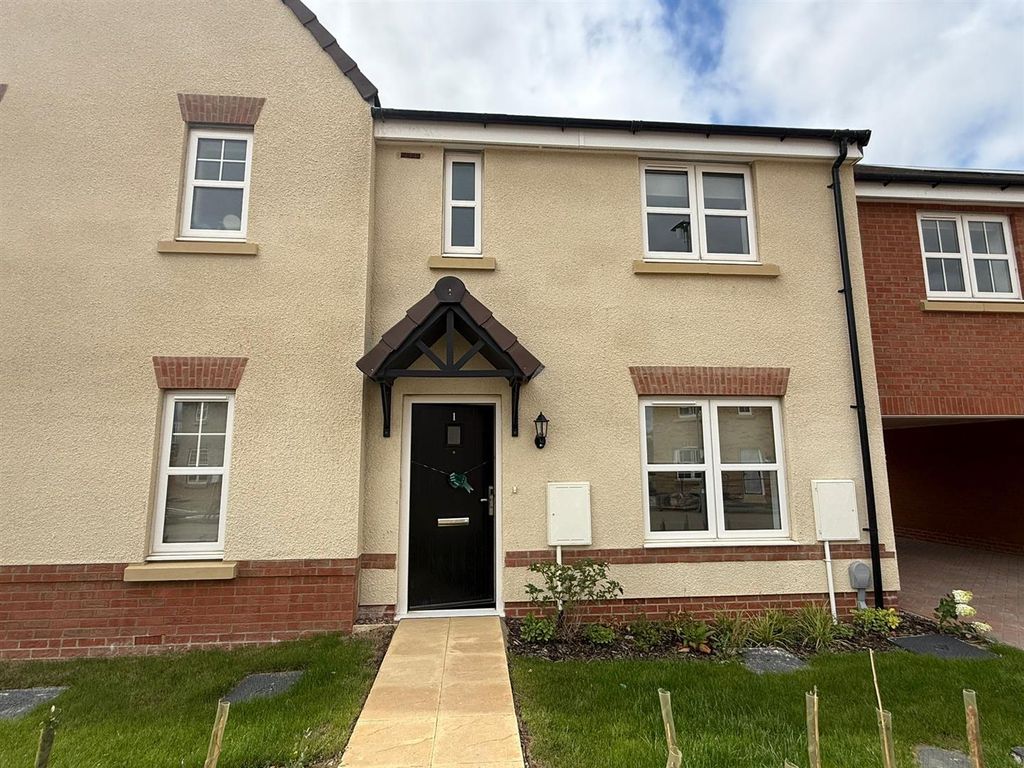 Property photo 1 of 14 Danbury.Jpg