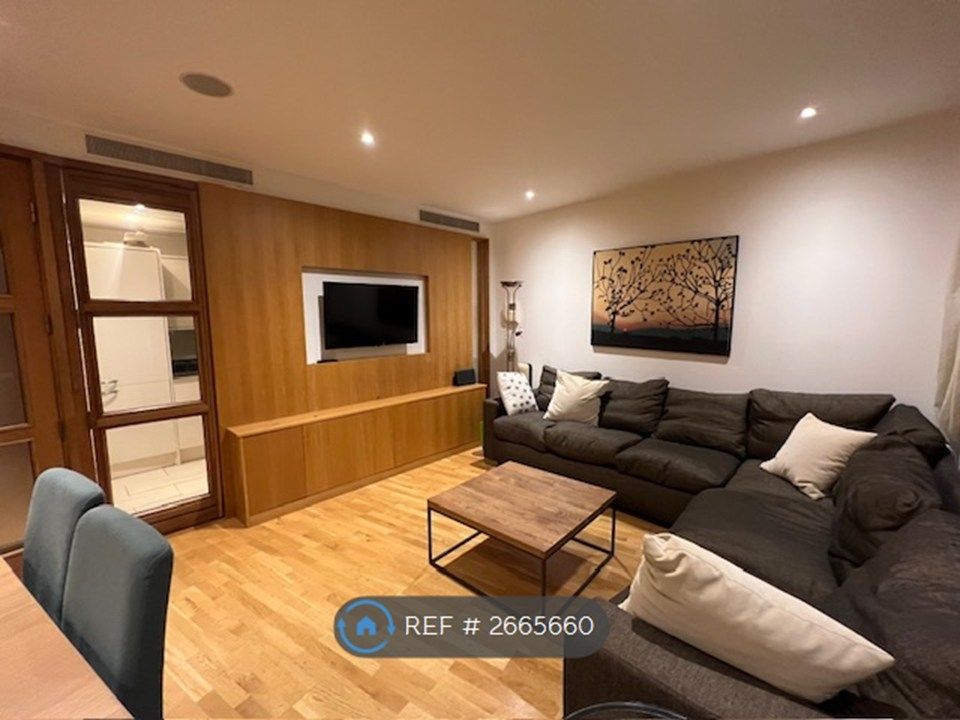 Property photo 3 of 19