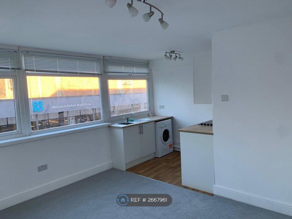 Property photo 1 of 9 Open Plan Kitchen