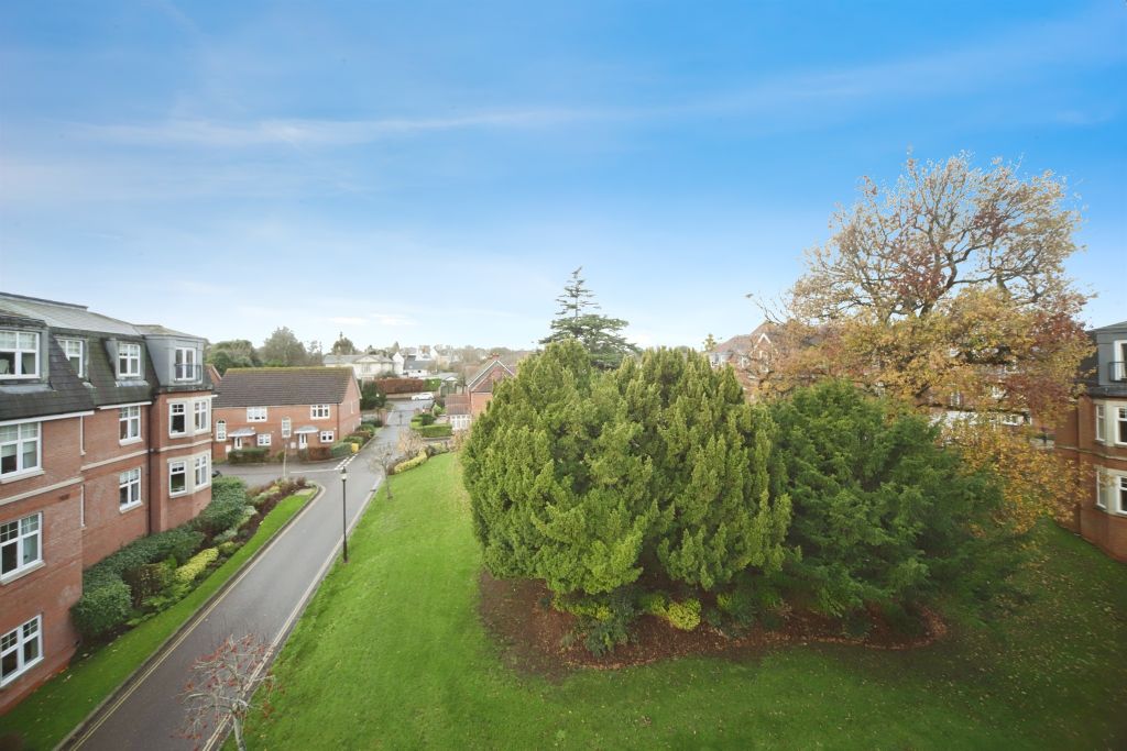 Property photo 1 of 30