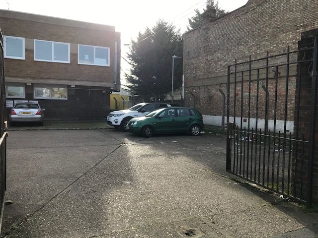 Property photo 2 of 10