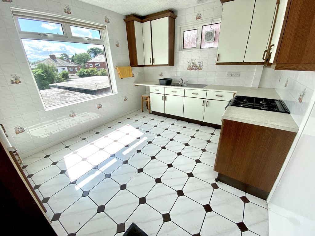 Property photo 2 of 8 Image