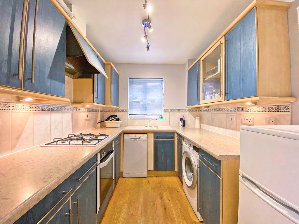 Property photo 3 of 10 3