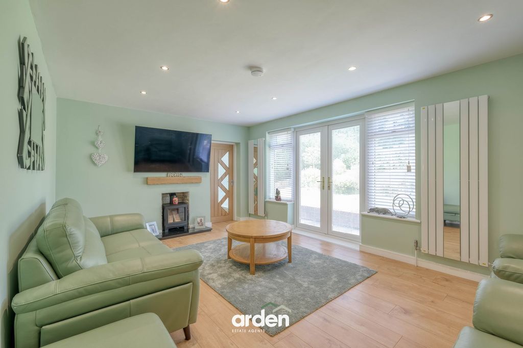 Property photo 2 of 16
