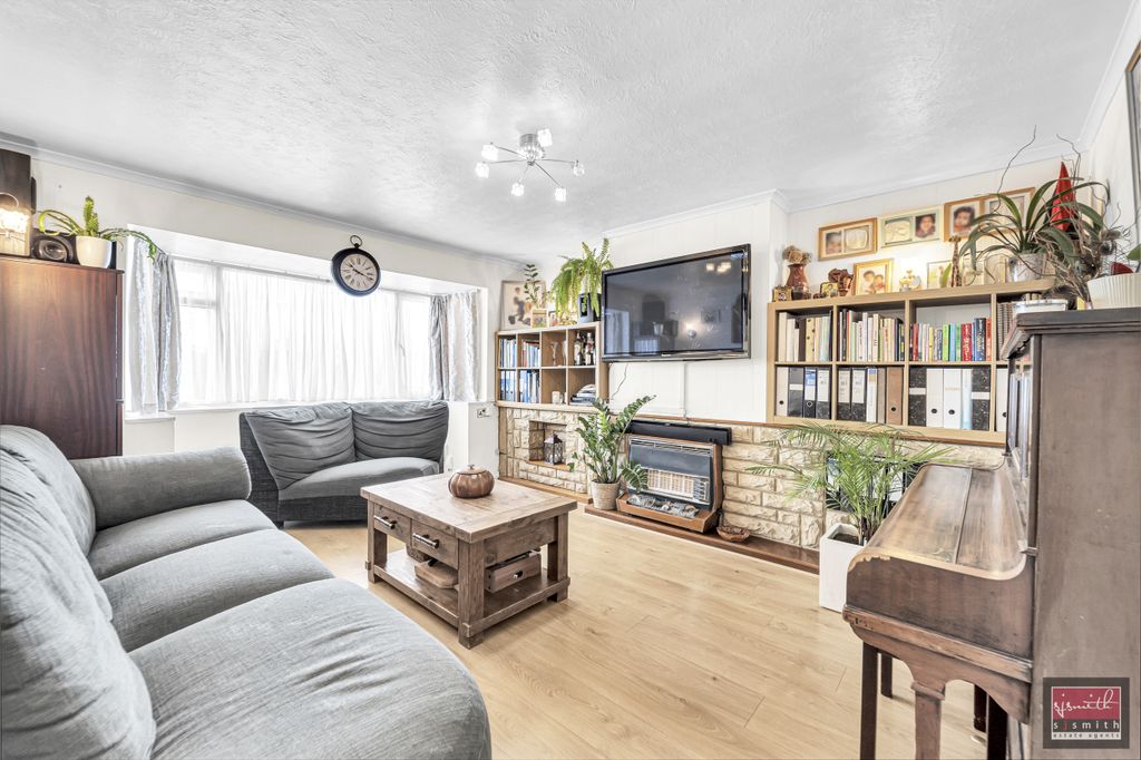 Property photo 2 of 14 Dsc06368