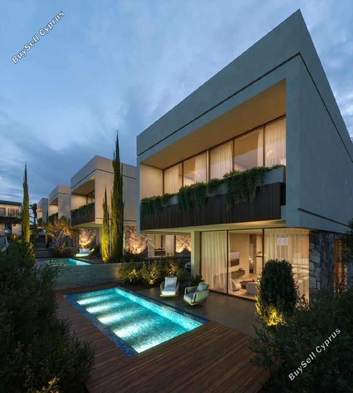Property photo 1 of 4