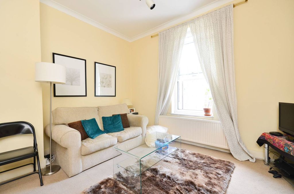 Property photo 1 of 5