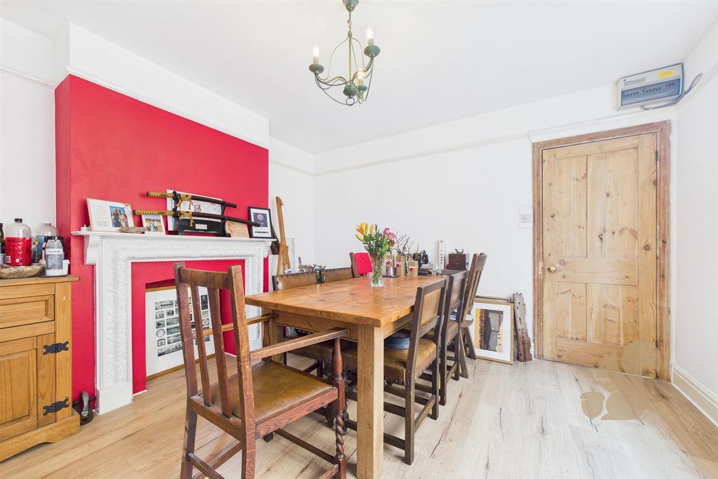 Property photo 2 of 29 Cam03877G0-Pr0272-Still012.Jpg