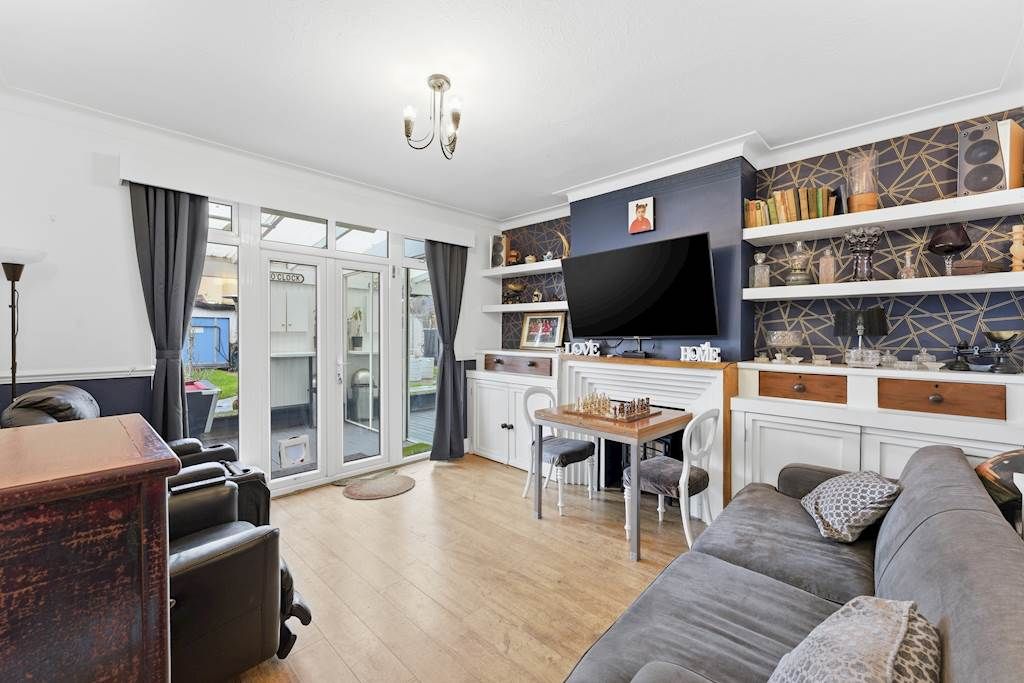 Property photo 2 of 25 06-Bb21Dsc02194-Small