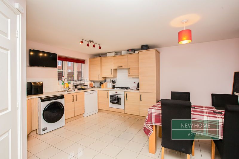 Property photo 2 of 18 Photo 9