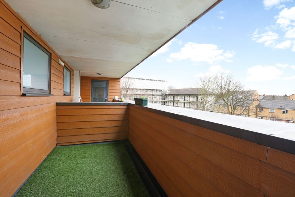 Property photo 3 of 20