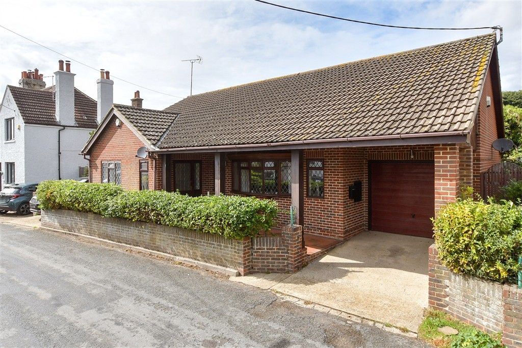Property photo 1 of 15 External Front Web..