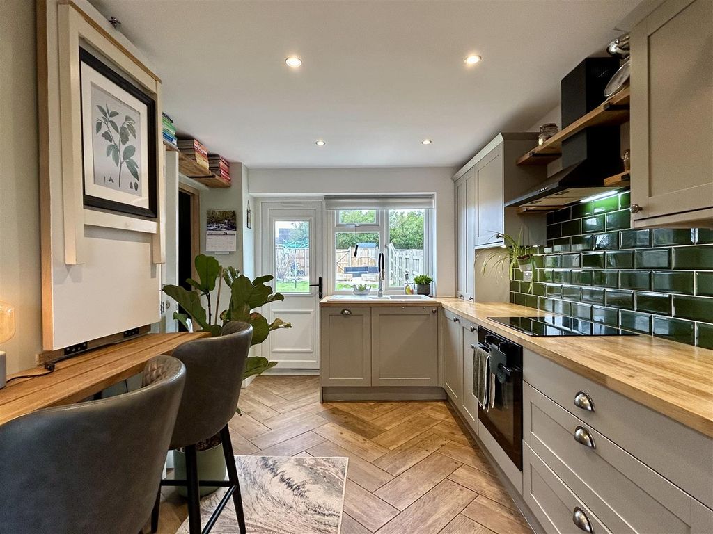 Property photo 2 of 25 Kitchen Dining Room
