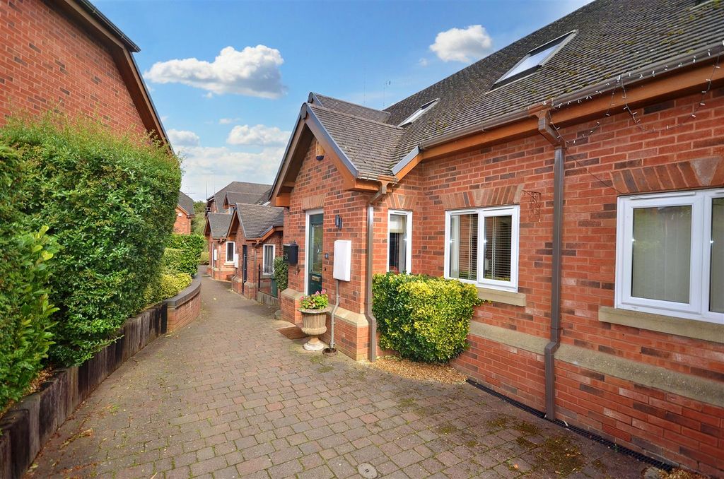 Property photo 1 of 25