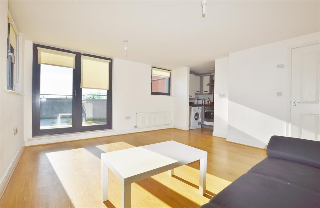 Property photo 2 of 17