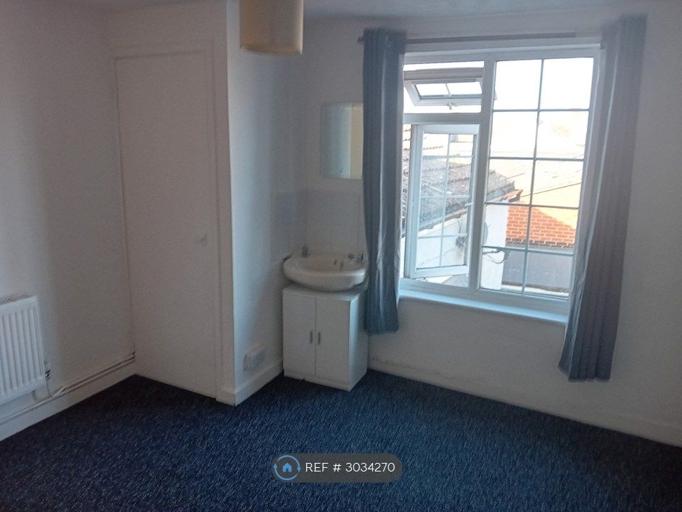 Property photo 2 of 3
