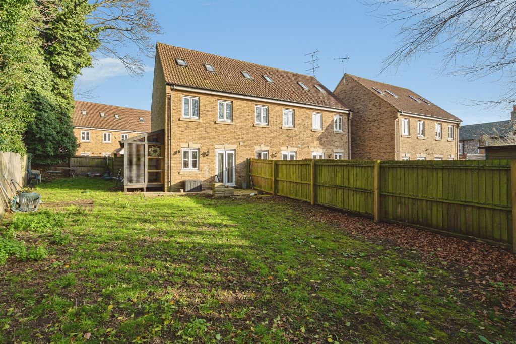 Property photo 2 of 16