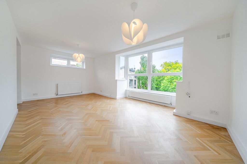 Property photo 1 of 16 1531153-4-6Accc99...