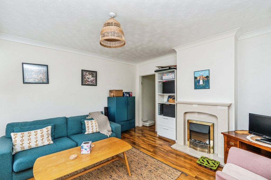 Property photo 2 of 16 Pbox-Img.Jpg