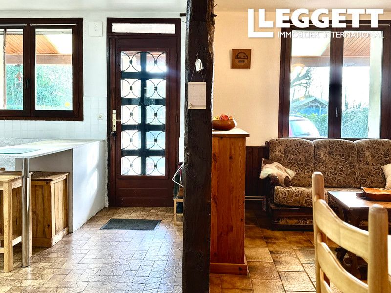 Property photo 3 of 10