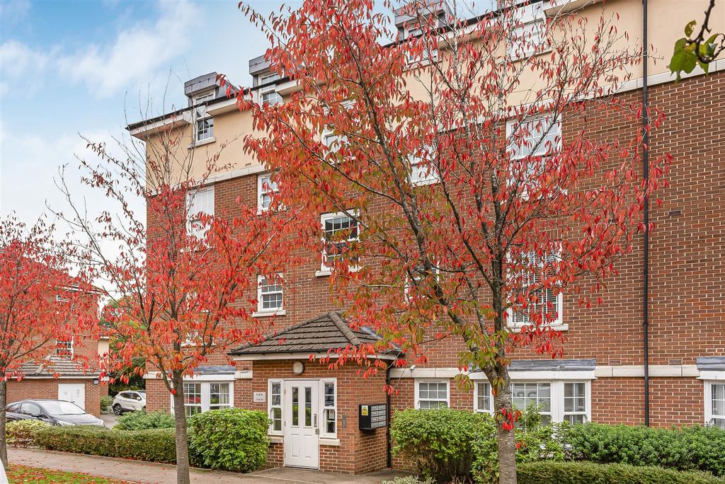 Property photo 1 of 14 17_64840.Jpg