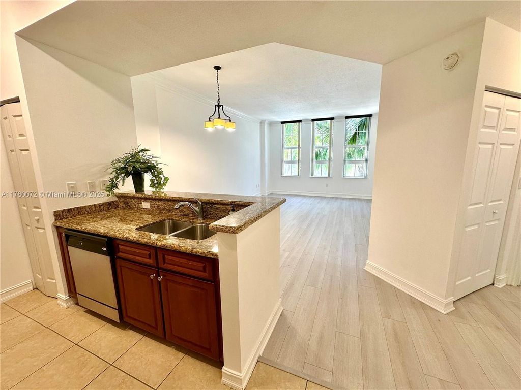 Property photo 2 of 40 <Alttext/>