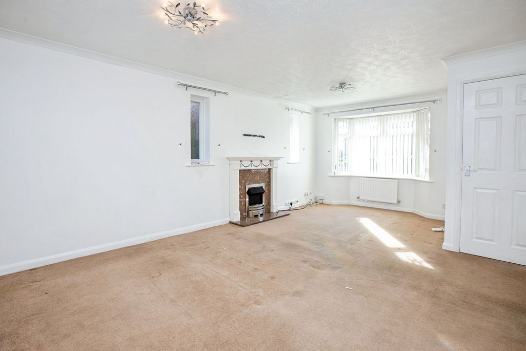 Property photo 2 of 18 Image 1
