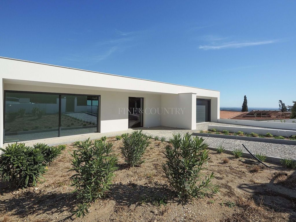 Property photo 2 of 30