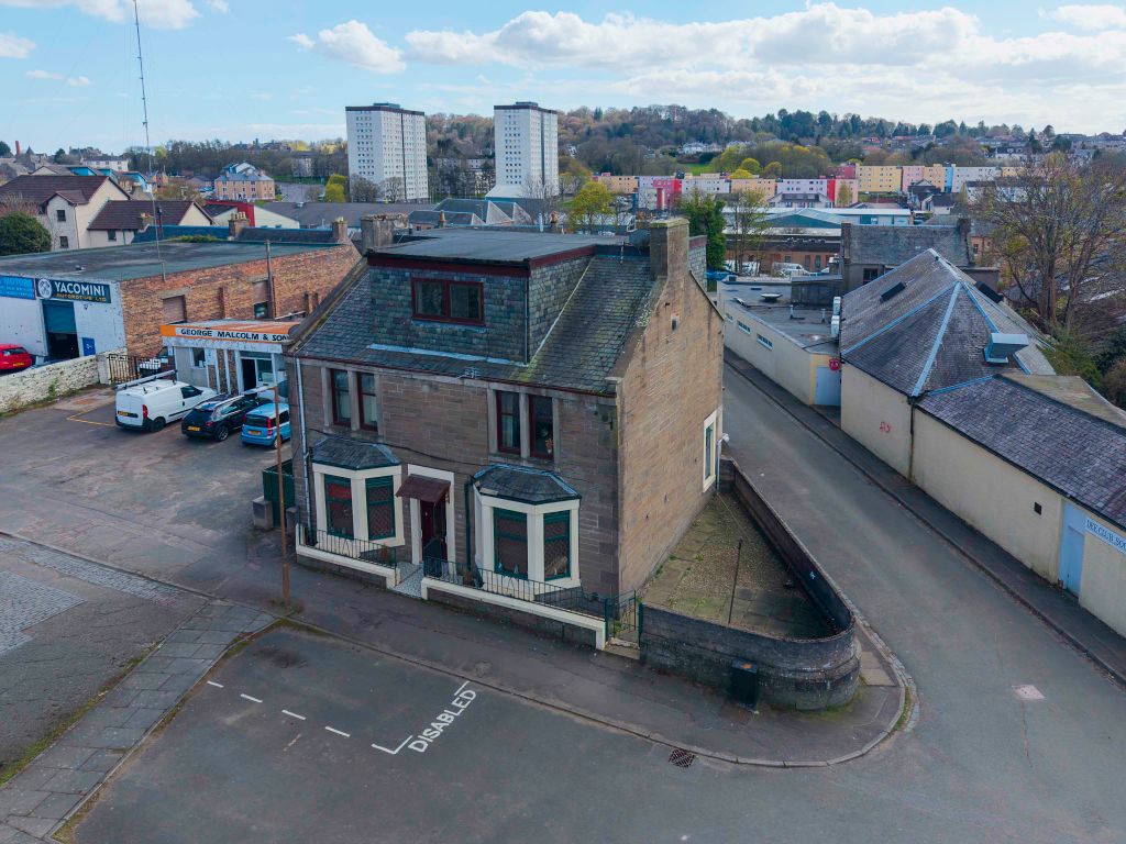 Property photo 1 of 20