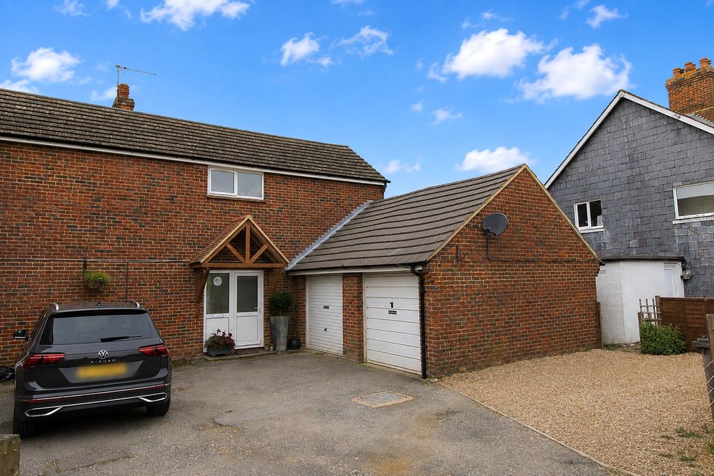 Property photo 1 of 11 Picture No. 29