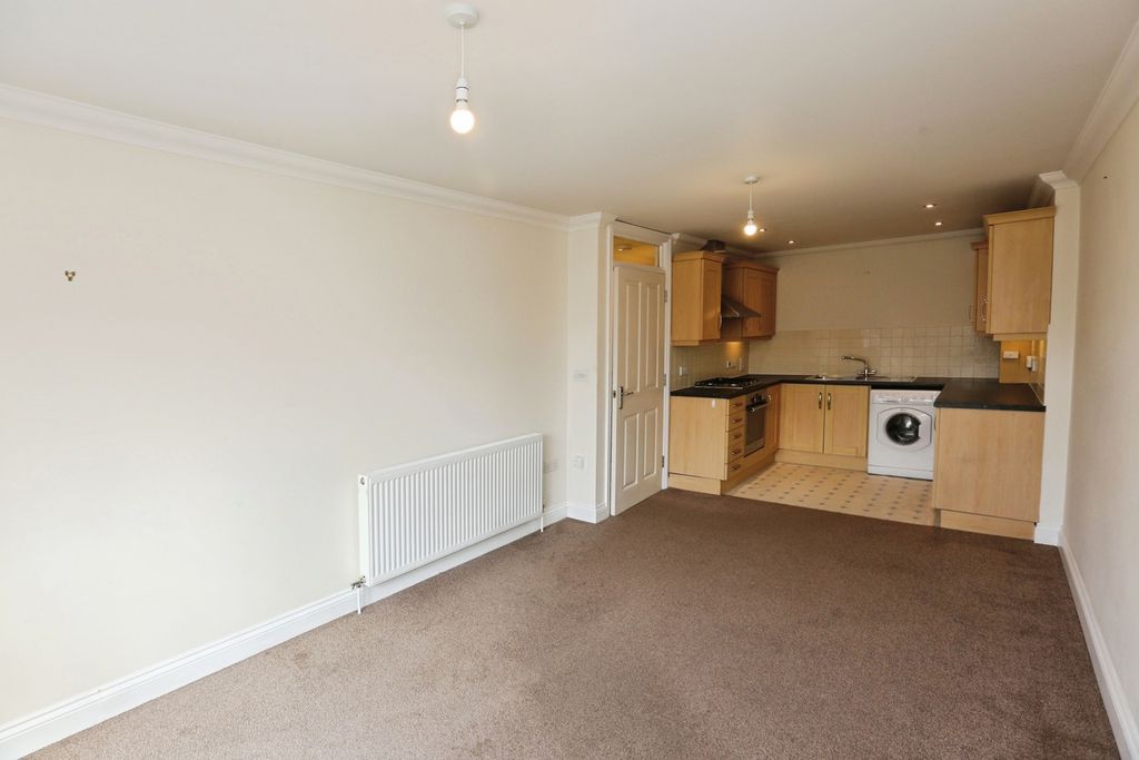 Property photo 2 of 16 Pbox-Img.Jpg