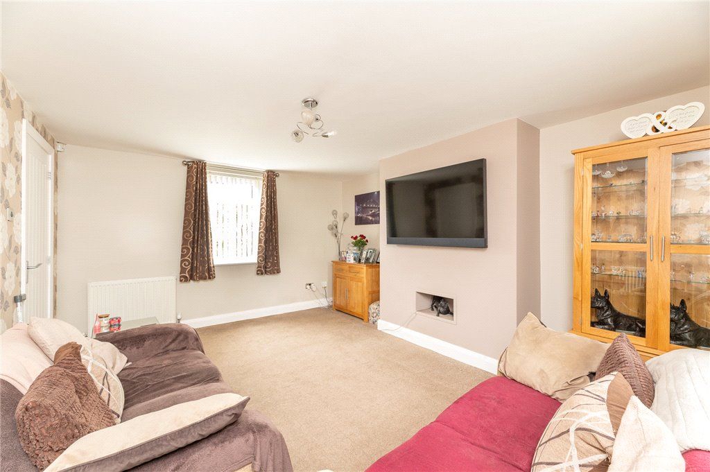 Property photo 2 of 24 Living Room