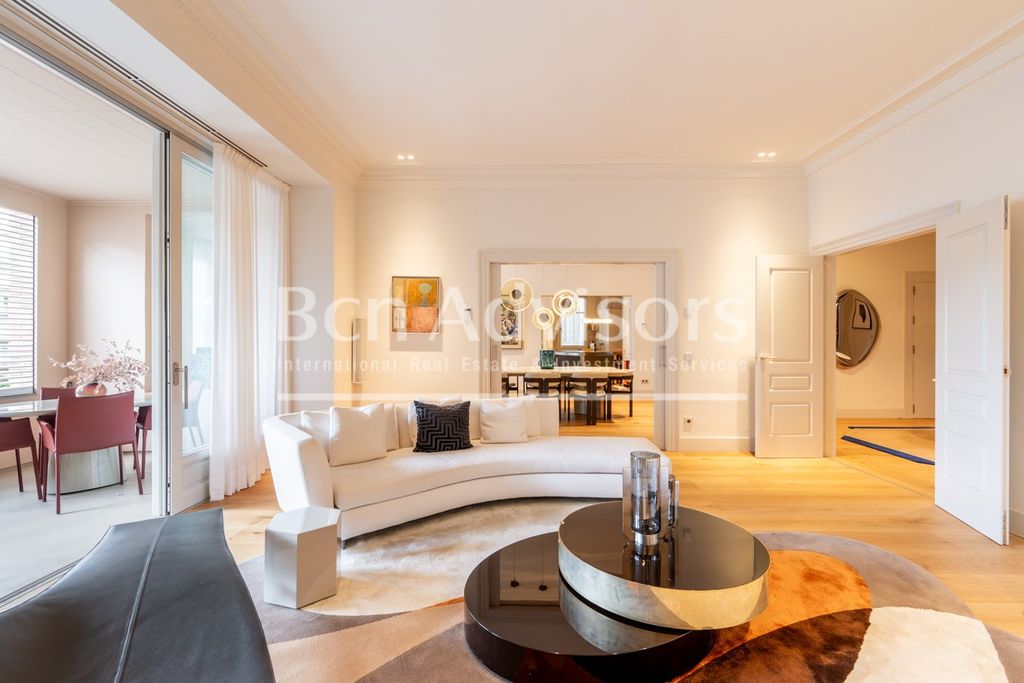 Property photo 1 of 56 Outstanding Luxury Property With Terrace And Parking Close To Turo Park