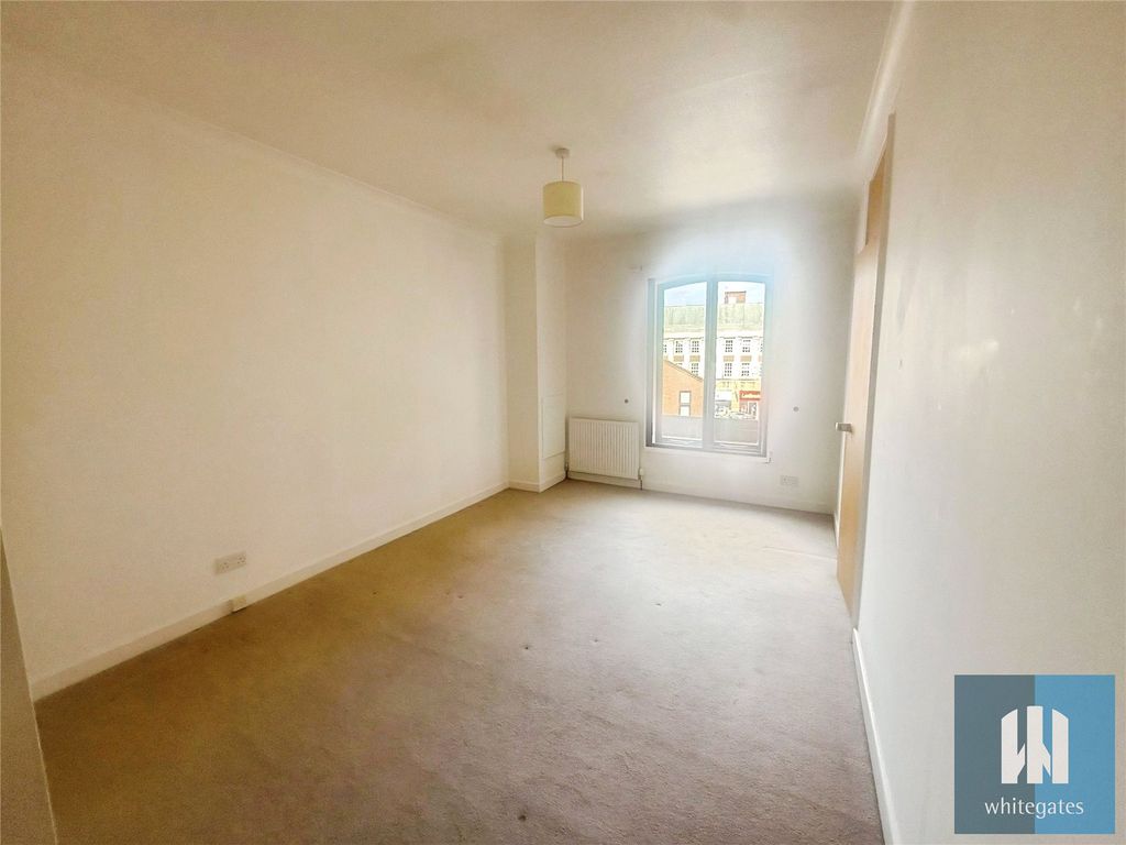 Property photo 3 of 15 Picture No. 22
