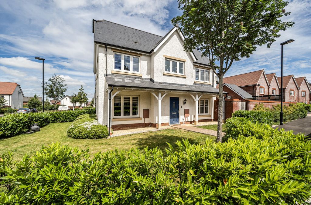 Property photo 1 of 15 16A32B5E4d59B5147669451
