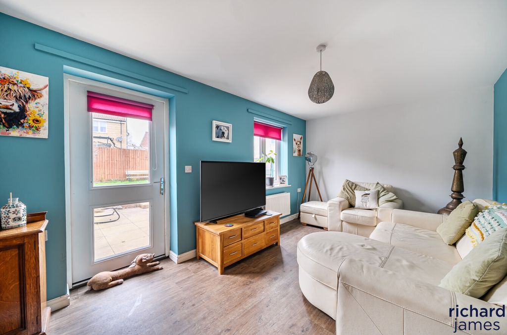 Property photo 2 of 12 E2Fceea3Aeeb4Ef8A8B888B3330Eb607